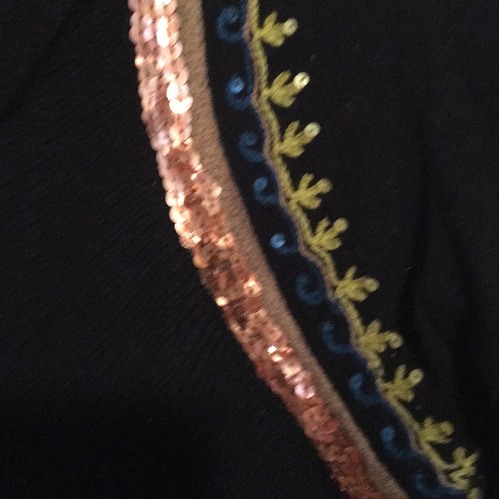 Sweater - Picture 5 of 6